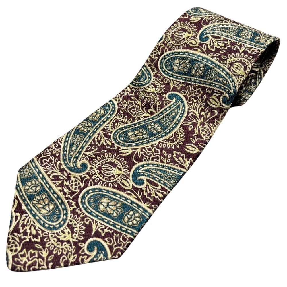 Bugatti Men's Green Red Paisley Patterned Italian Silk Designer Necktie
